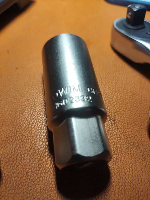 Мулти функционален ключ с тресчотка