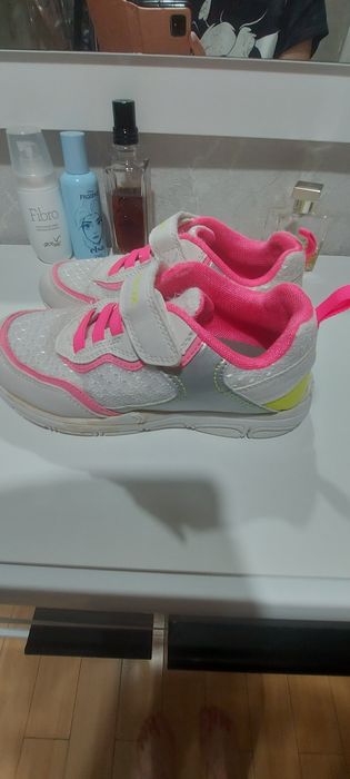 Кроссовки девочковые Geox