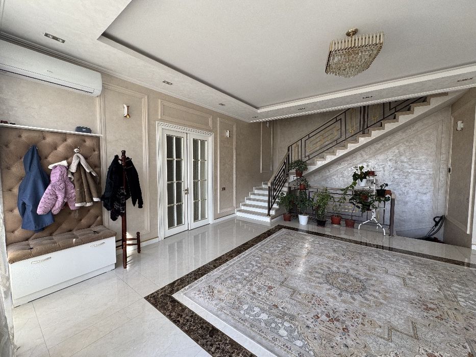 Hasanboyda 7 sotih uy sotiladi