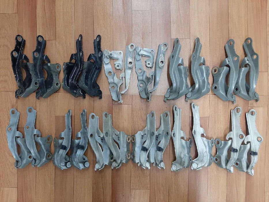 Продам Петля капота Toyota / Lexus