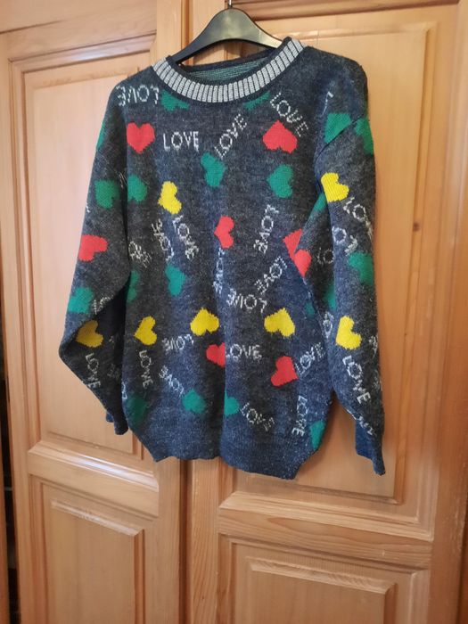 Pulover dama cu inimioare mărimea 48