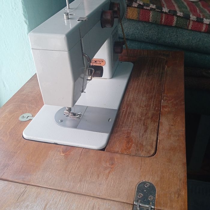 Tikuvchilik moshinkasi sotiladi