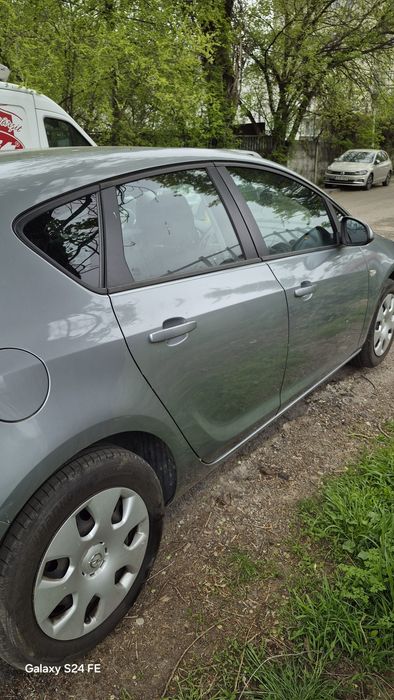 OPEL Astra 2014 — imagine 4