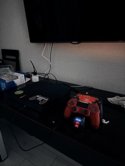 Продаю пс4 1терабайт