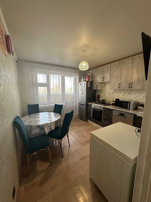 Продам 2 ком квартиру В БЕРЕКЕ