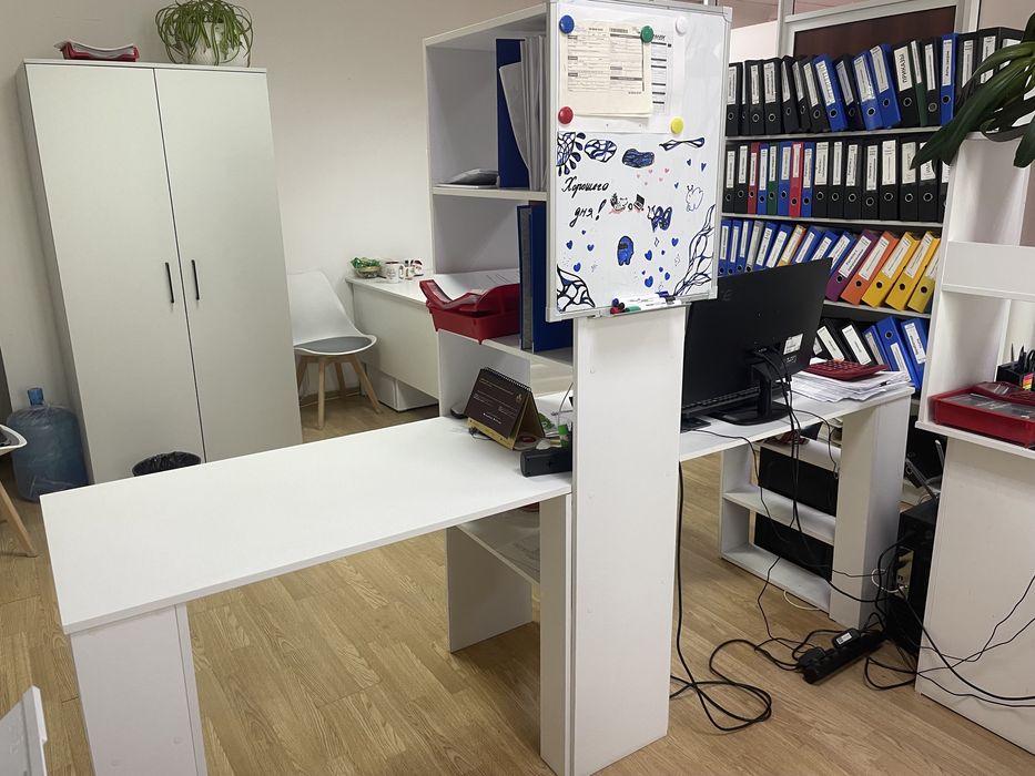 Продам офисный стол