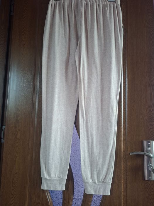 Vând Pantaloni Trening Damă Mărimea XXL Noi