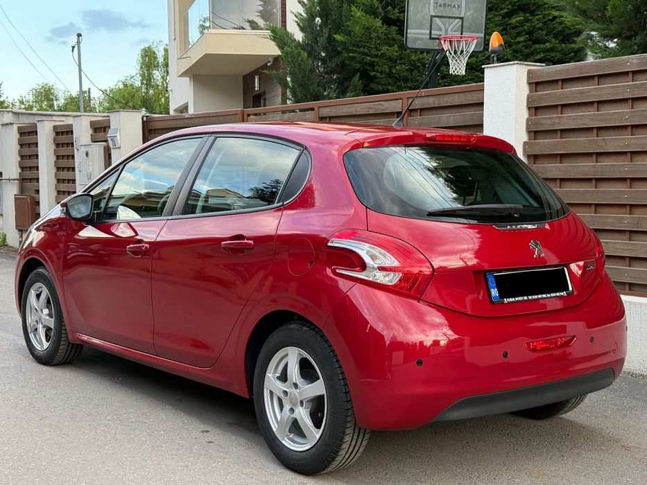 PEUGEOT 208 2015 — imagine 3