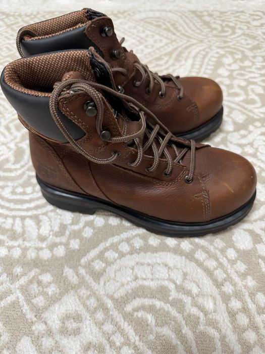 Обувь ботинка новая