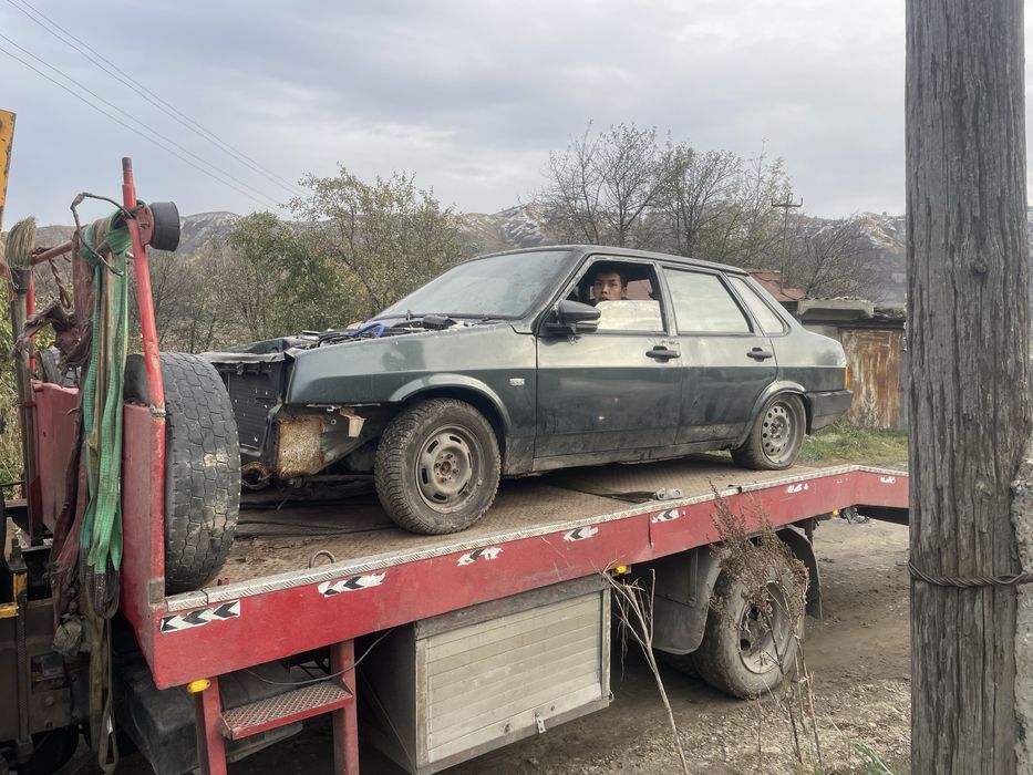Продам ваз 21099