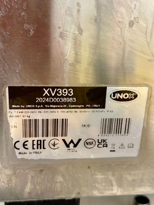 UNOX конвектомат парен нов XV 393 5 тави.
