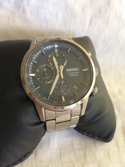 Мъжки часовник Seiko Chronograph Titanium SSB387P1
Продавам страхотен