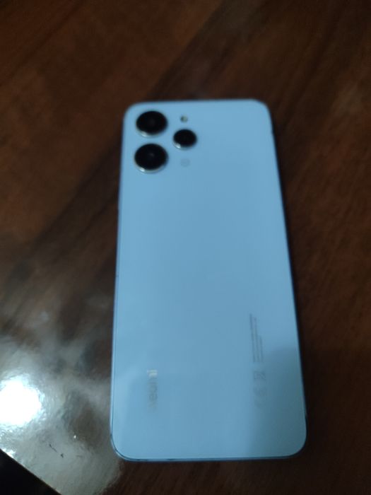 Redmi 12 4+4/128Gb Andriod 15