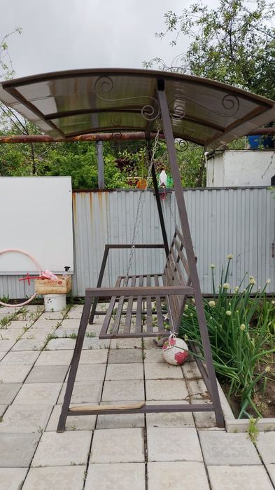 Садовая качеля продам