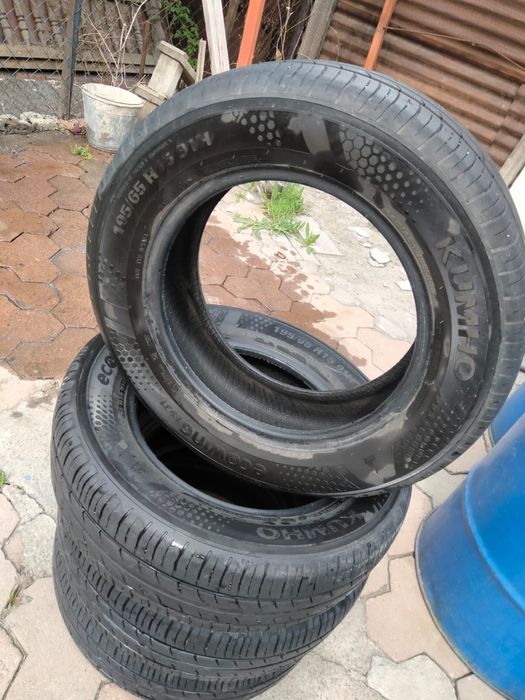 продам комплект шин