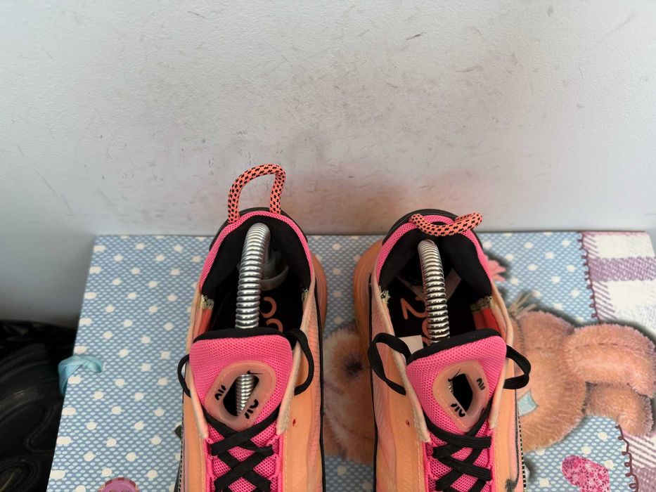 Nike Air Max 2090''оригинални маратонки 37.5 номер