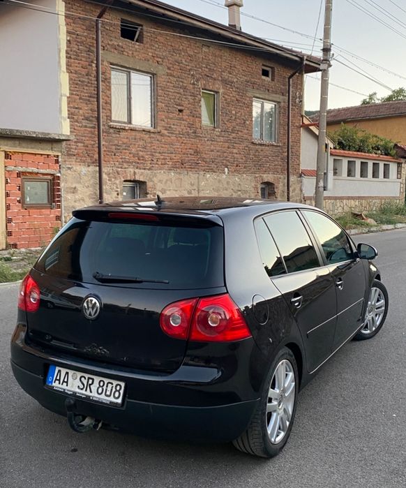 Golf 5 2.0 Tdi 140 к.с Нов Внос от Германия