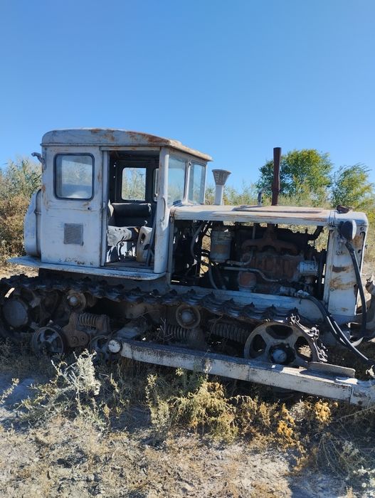 Продам трактор дт 75