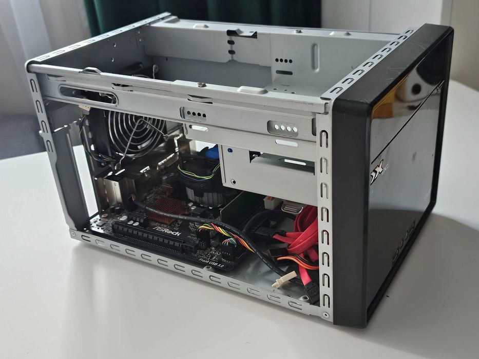 Kit PC Shuttle i5-6500 + ASRock H110M-DGS R3.0 + sursă Sistem HTPC Media server