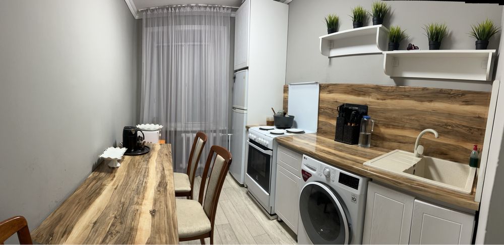 Продам квартир……………………………………….