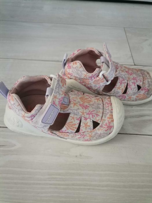 Сандали Biomecanic за момиченце, 22 номер