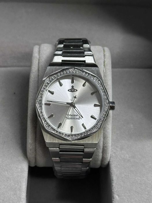 Ceas Vivienne Westwood Limehouse Ladies Quartz Watch with Silver Sunray Dial & Bratara Otel Inoxidabil