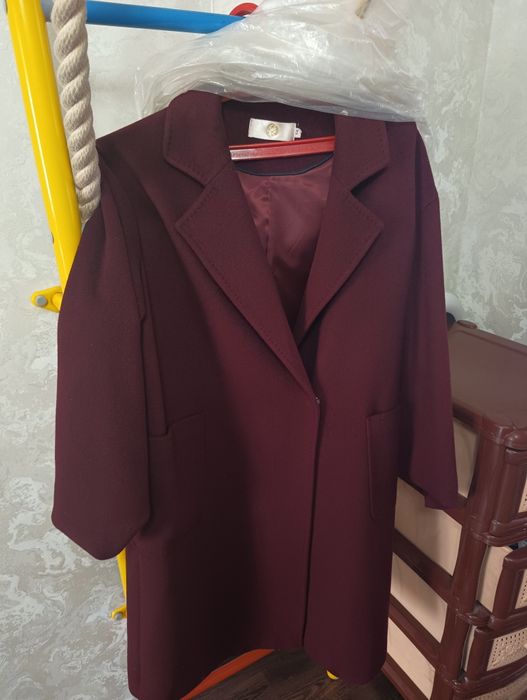 Пальто демисезонная