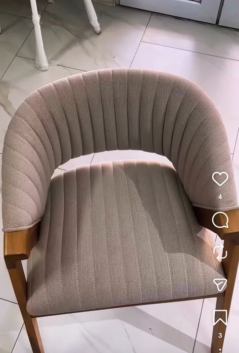 Стол с 6 стульями