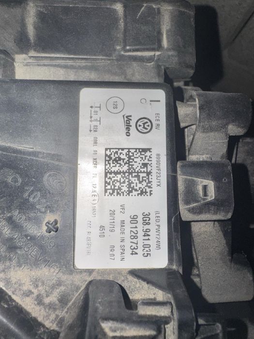 Ляв фар vw arteon