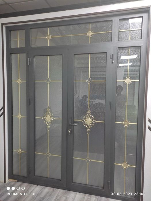 Стекляные перегородки