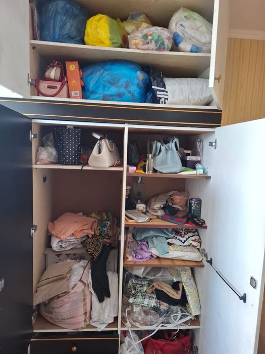 Продам шкаф с зеркалом