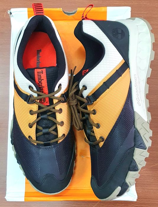 Armani Exchange, BOSS,Timberland, Tommy Hilfiger