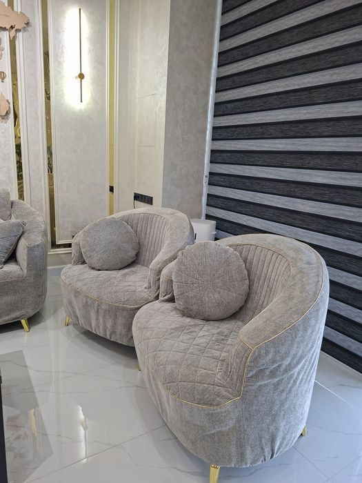 Yumshoq mebel ofislar va mehmonxonalar uchun