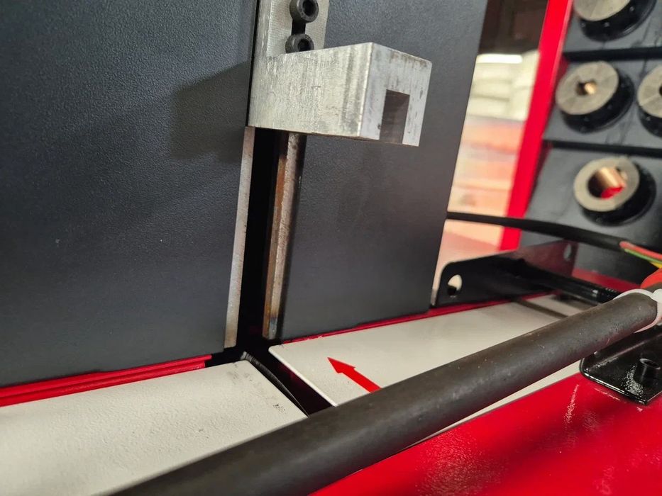 Отрезной станок для РВД  QG-51