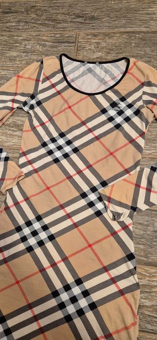 Rochie Burberry eleganta M