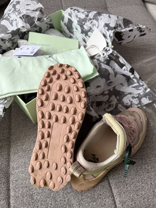 Маратонки OFF WHITE 40 номер