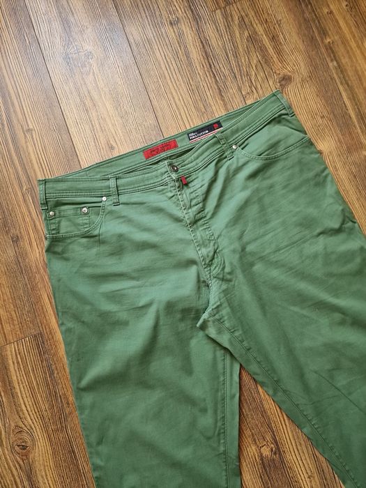 Страхотен мъжки панталон голям размер
PIERRE CARDIN, размер 60 /3XL, б