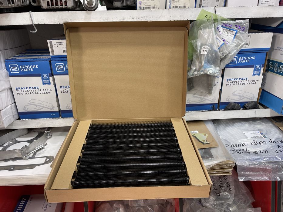Dopolnitelniy Radiator oxlajdenya Universal lyuboy moshinaga