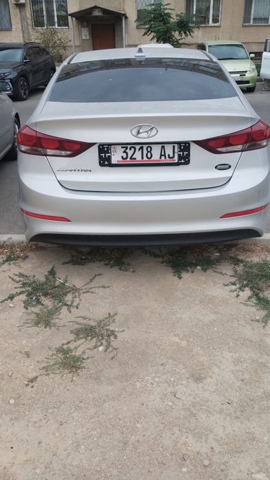 Hyundai elantra 2018