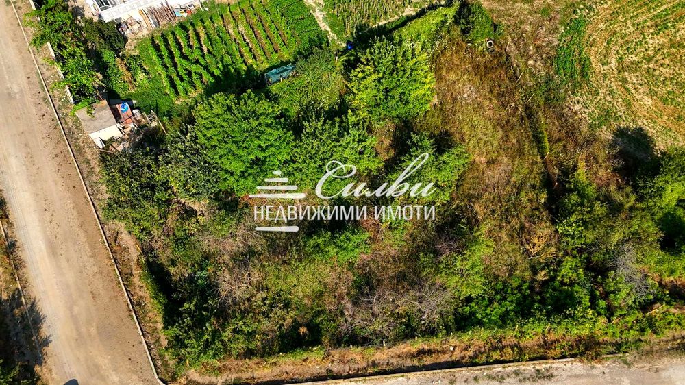 Парцел в РЕГУЛАЦИЯ - с.Миланово, общ.Велики Преслав