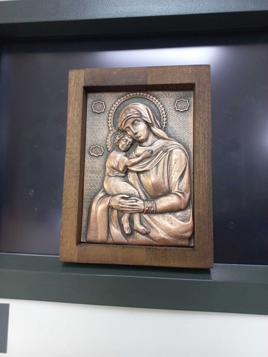 Посребрени икони на Богородица,Св.Николай,Св.Георги и Архангел Михаил.