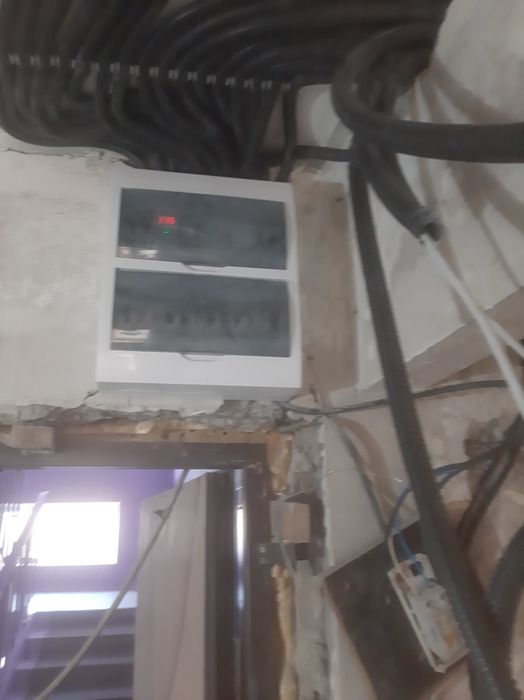 Электромонтажные работы под ключ