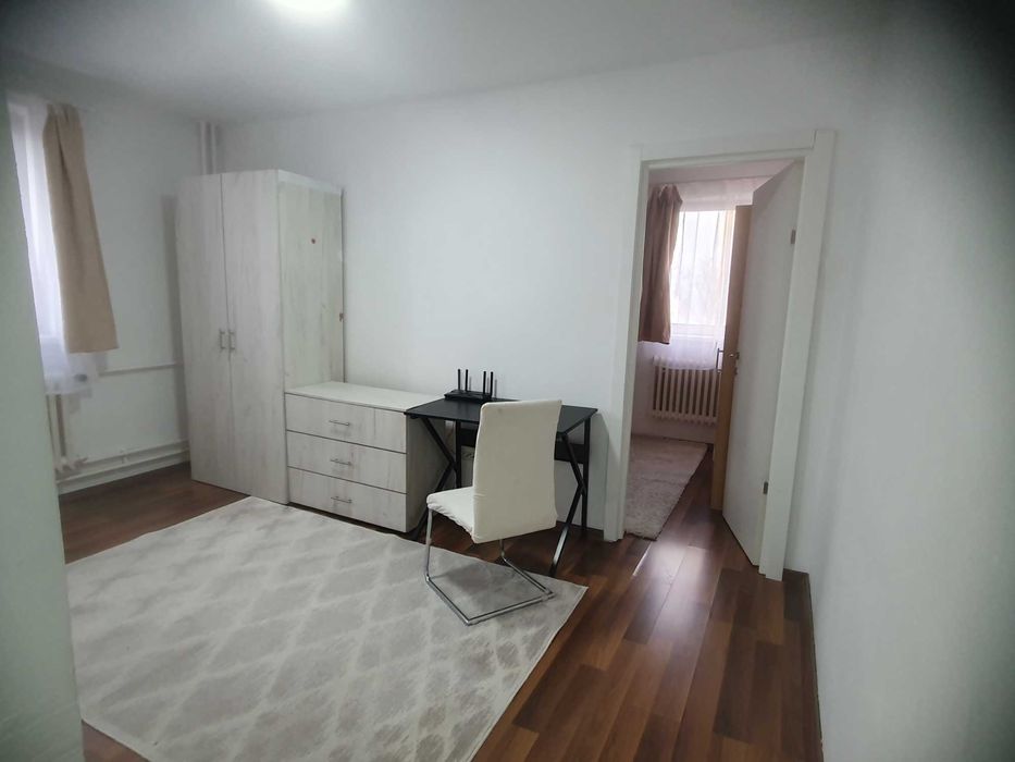Apartament 2 camere de inchiriat str Busteni