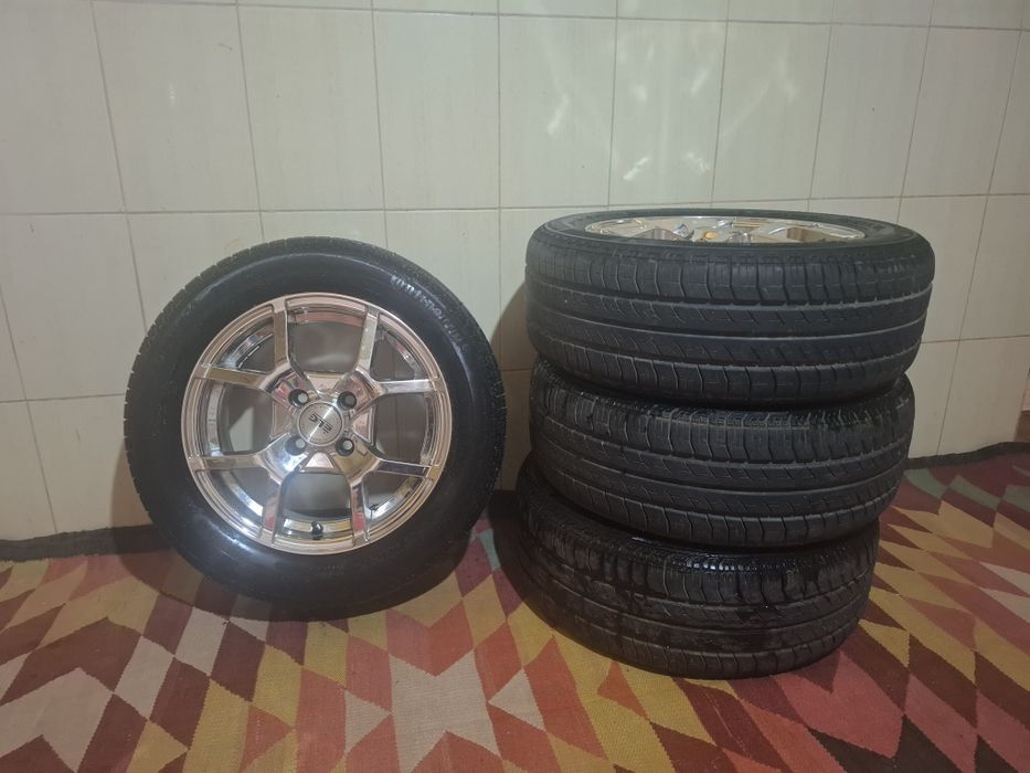 14 Saqa diska balon sotiladi.