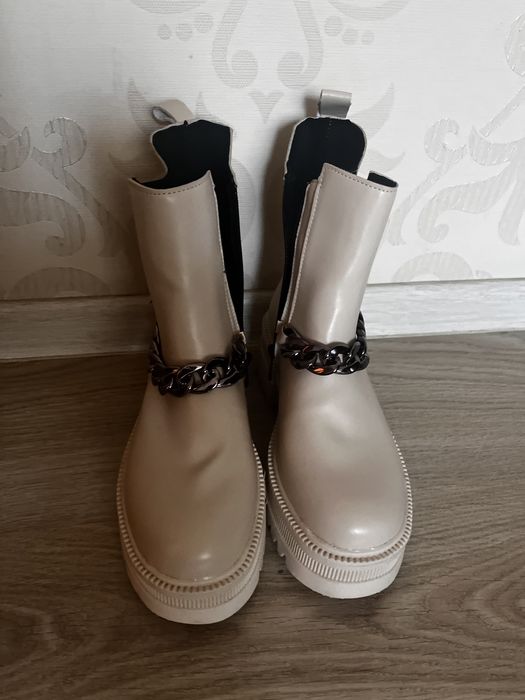Новые Недорого Ботинки осенние