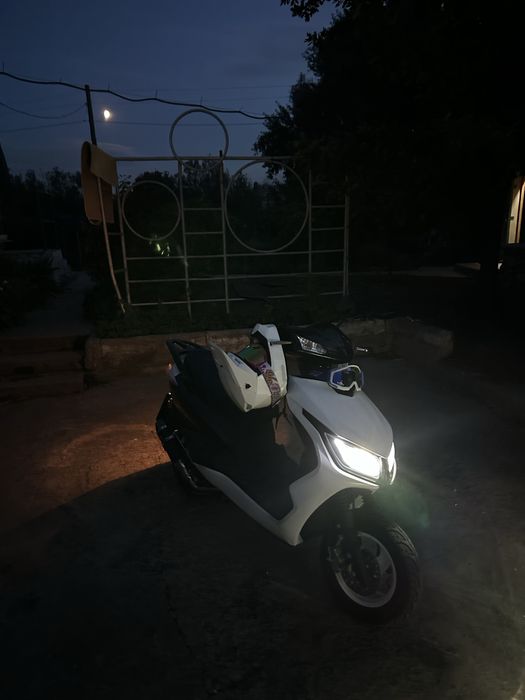 продам скутер м8