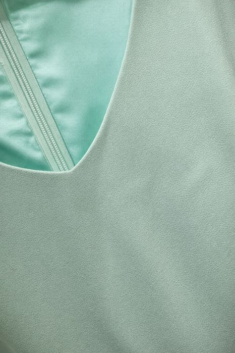 Amilero Офисное платье-футляр; Donna Morgan Гипюровое платье-футляр