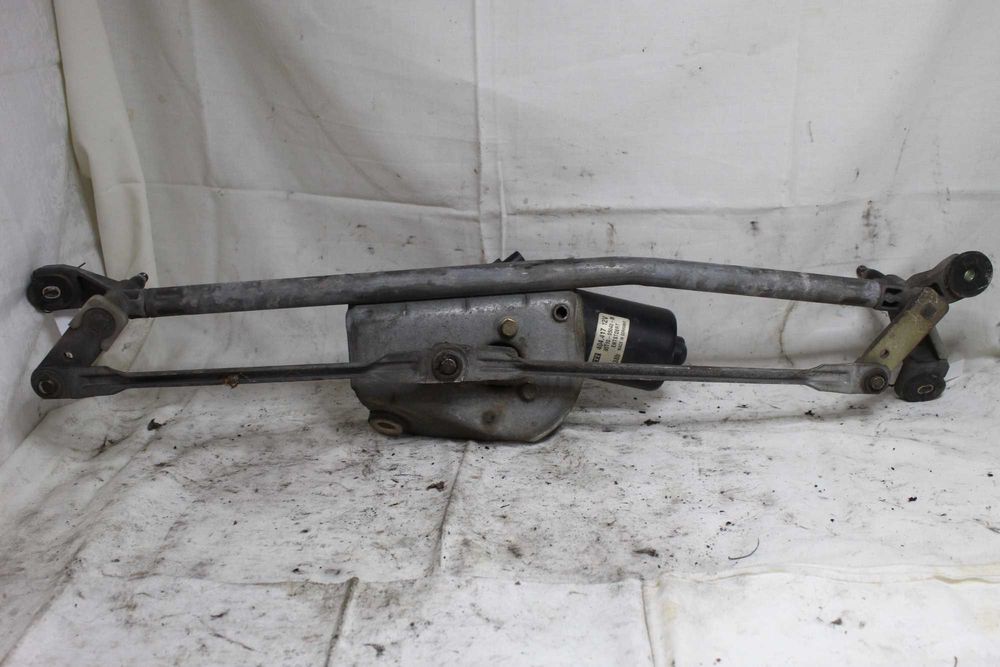 Лостов механизъм чистачки с моторче Toyota avensis t22 2.0td 90hp 2000