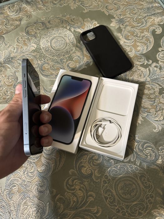 Продам Телефон Айфон 14 128Gb