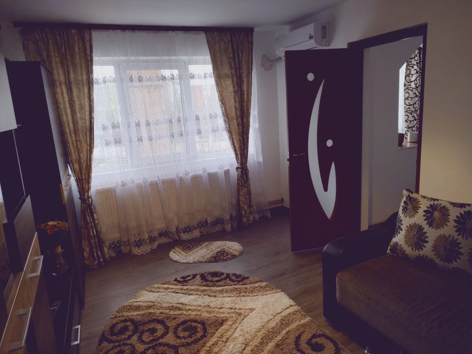 Apartament de inchiriat!